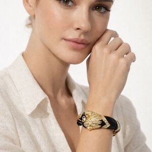 Signed Giorgio Beverly Hills Black Enamel Rhinestone Panther Braclet